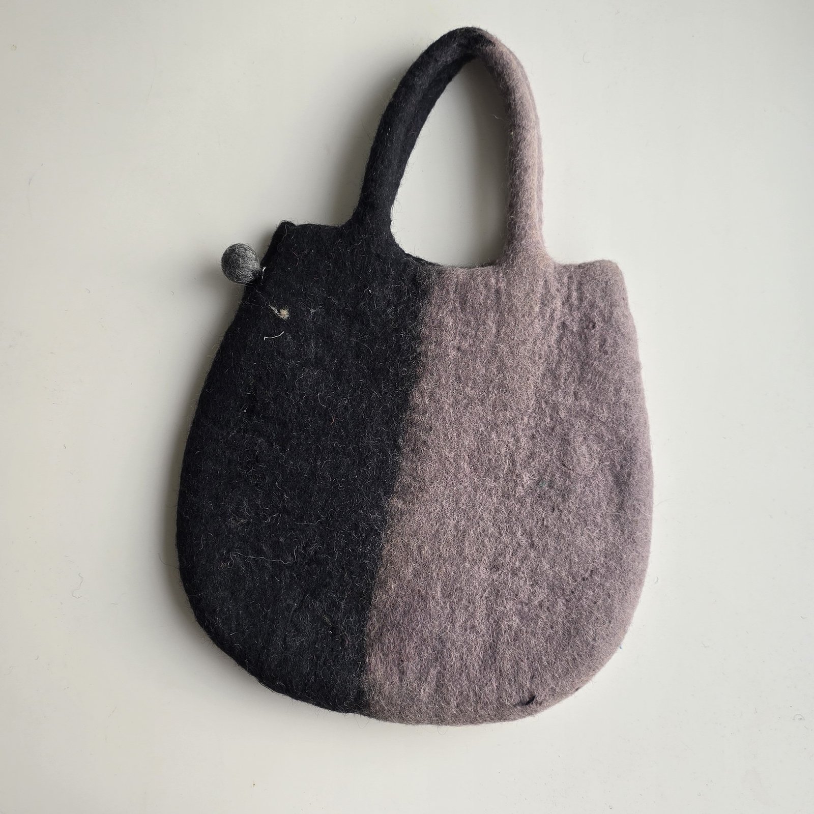 Ash Split Felt Bag - Image 3